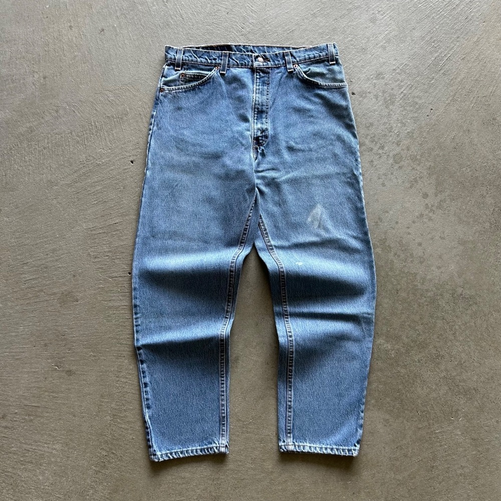 Vintage 90s Levis 550 Jeans Size 36x30 Blue Light Denim Relaxed Fit Tapered Leg
